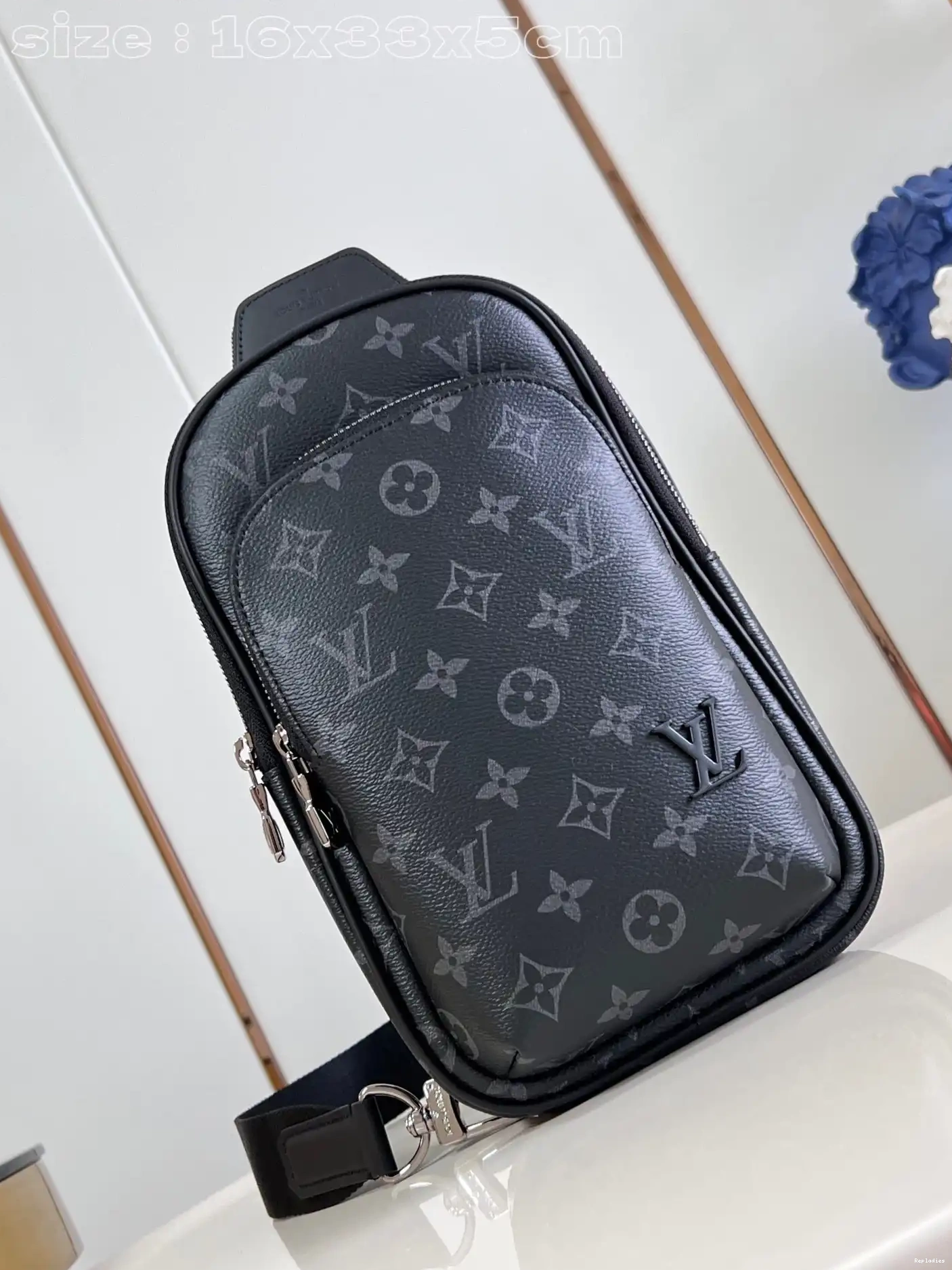 Avenue Slingbag-16*33*5.7CM VUITTON LOUIS 0701